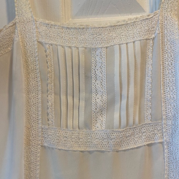 Lace Tunic - Picture 4 of 4